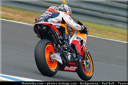 motogp_pedrosa_022_japon_motegi_2011.jpg