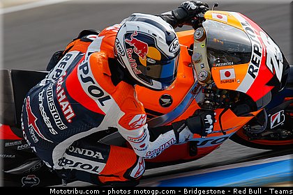 motogp_pedrosa_025_japon_motegi_2011.jpg