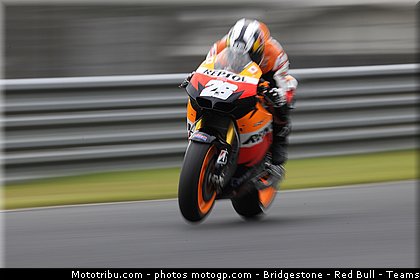 motogp_pedrosa_037_japon_motegi_2011.jpg