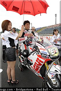 motogp_pitbabe_005_japon_motegi_2011.jpg