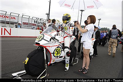 motogp_pitbabe_019_japon_motegi_2011.jpg