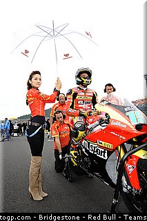 motogp_pitbabe_021_japon_motegi_2011.jpg