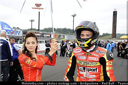 motogp_pitbabe_023_japon_motegi_2011.jpg