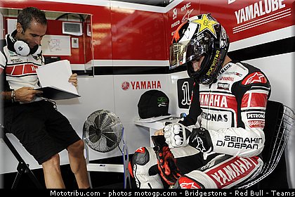 motogp_pitbabe_026_japon_motegi_2011.jpg