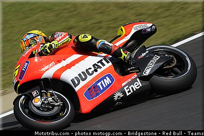motogp_rossi_006_japon_motegi_2011.jpg