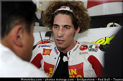 motogp_simoncelli_002_japon_motegi_2011.jpg