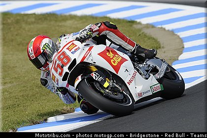 motogp_simoncelli_007_japon_motegi_2011.jpg