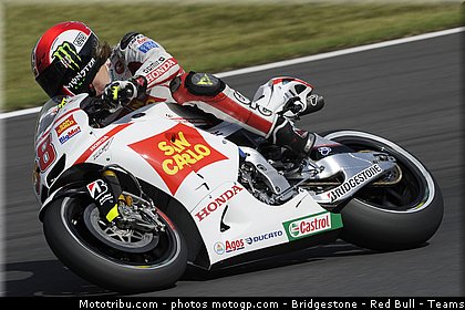 motogp_simoncelli_009_japon_motegi_2011.jpg