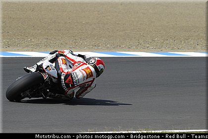 motogp_simoncelli_020_japon_motegi_2011.jpg