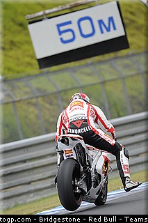 motogp_simoncelli_030_japon_motegi_2011.jpg