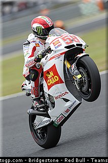 motogp_simoncelli_034_japon_motegi_2011.jpg