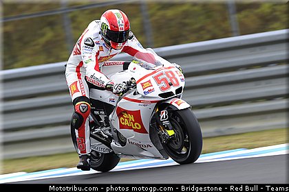 motogp_simoncelli_049_japon_motegi_2011.jpg