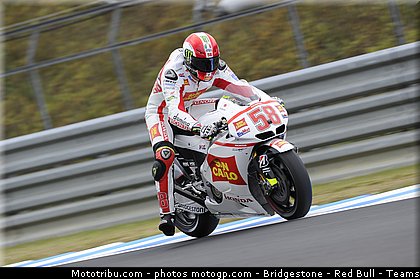 motogp_simoncelli_050_japon_motegi_2011.jpg