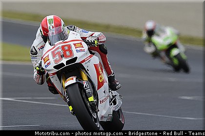 motogp_simoncelli_052_japon_motegi_2011.jpg