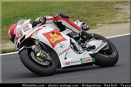 motogp_simoncelli_054_japon_motegi_2011.jpg