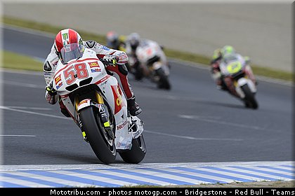 motogp_simoncelli_058_japon_motegi_2011.jpg