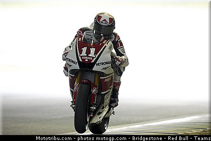 motogp_spies_003_japon_motegi_2011.jpg