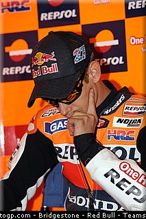 motogp_stoner_009_japon_motegi_2011.jpg