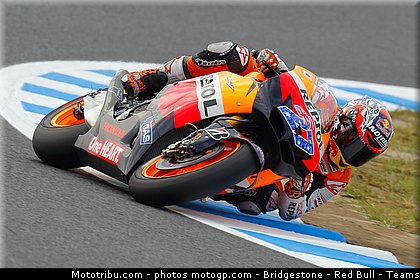motogp_stoner_013_japon_motegi_2011.jpg