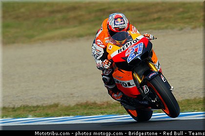 motogp_stoner_015_japon_motegi_2011.jpg