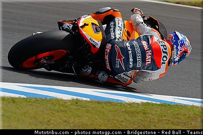 motogp_stoner_020_japon_motegi_2011.jpg