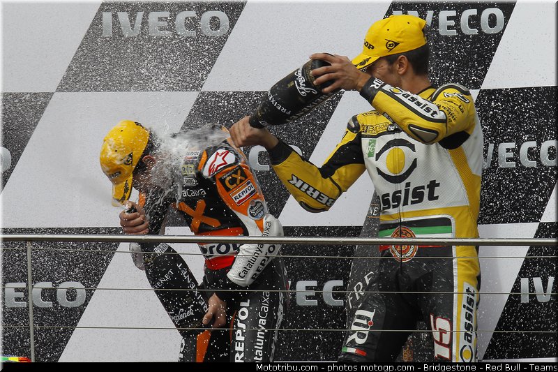 moto2_005_australie_philip_island_2011