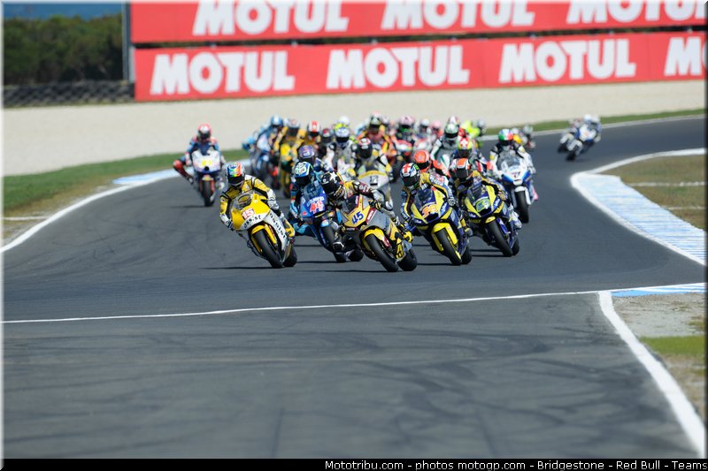 moto2_028_australie_philip_island_2011