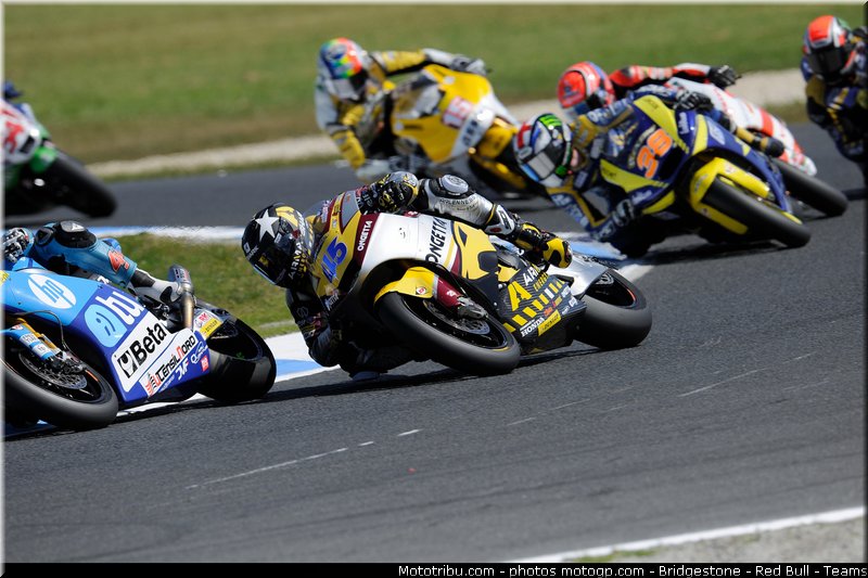 moto2_045_australie_philip_island_2011