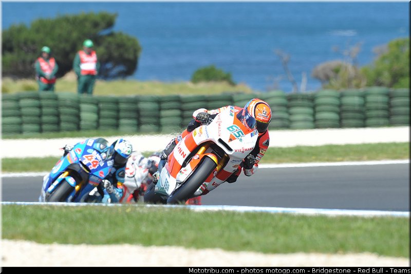 moto2_bradl_006_australie_philip_island_2011