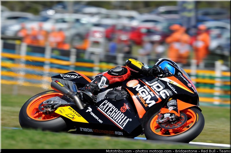 moto2_de_rosa_001_australie_philip_island_2011