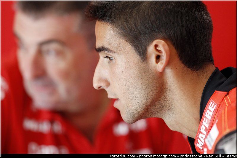 moto2_moreno_004_australie_philip_island_2011