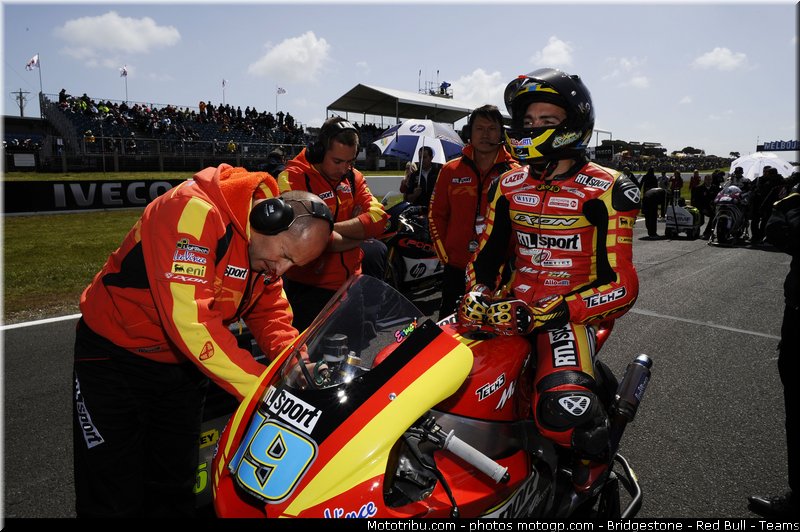 moto2_simeon_016_australie_philip_island_2011