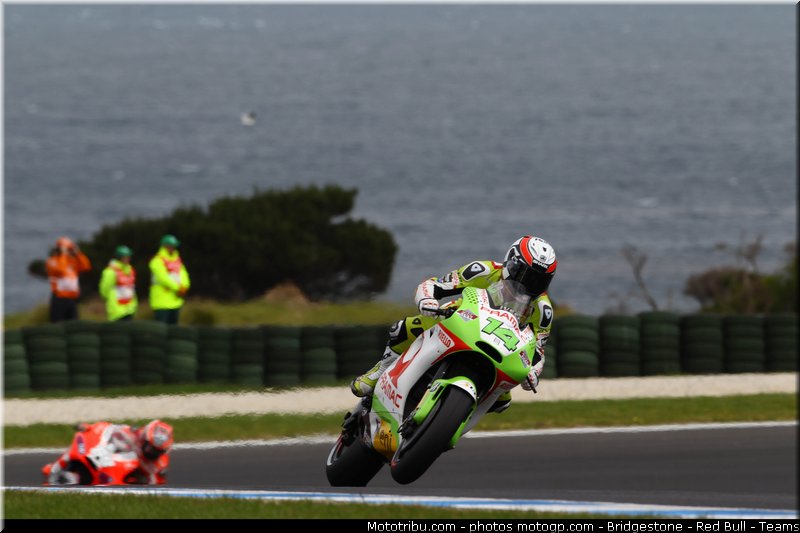 motogp_de_puniet_003_australie_philip_island_2011