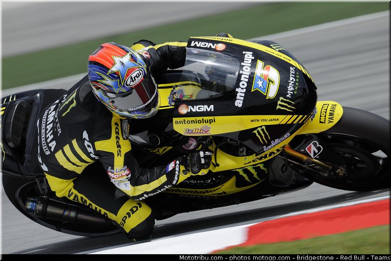 motogp_edwards_022_australie_philip_island_2011