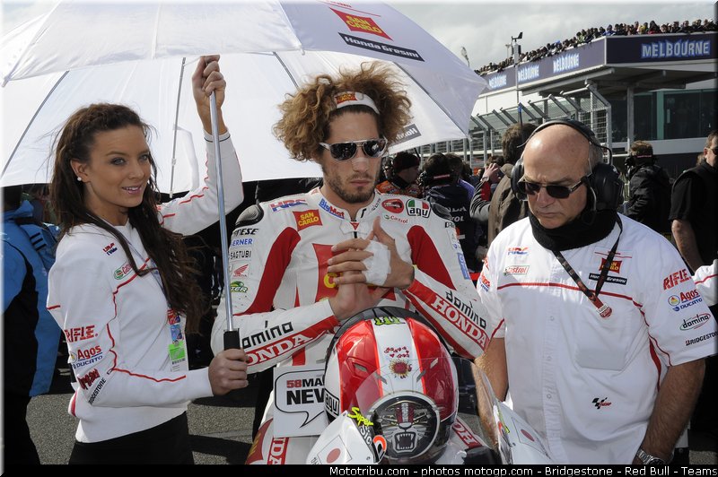 motogp_pitbabe_002_australie_philip_island_2011