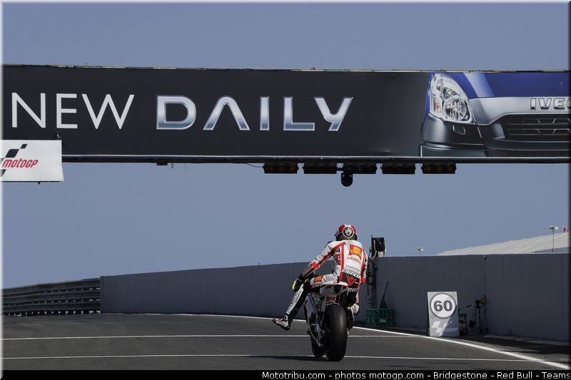 motogp_simoncelli_001_australie_philip_island_2011