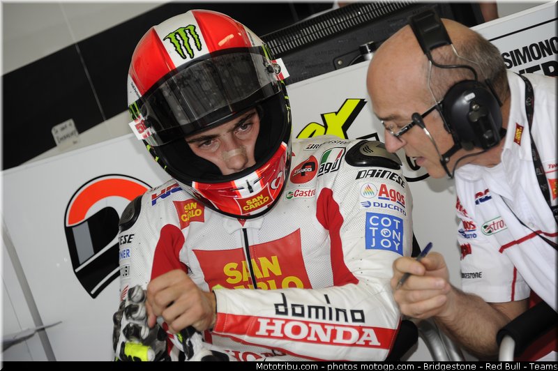 motogp_simoncelli_002_australie_philip_island_2011