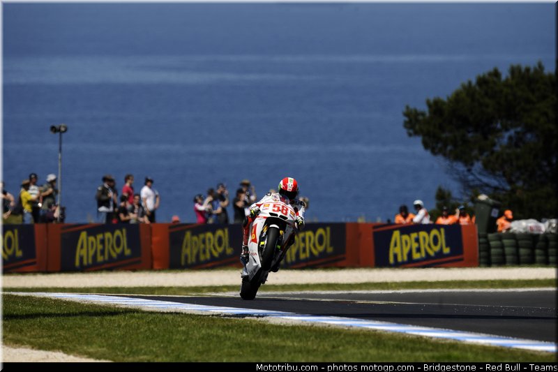 motogp_simoncelli_058_australie_philip_island_2011