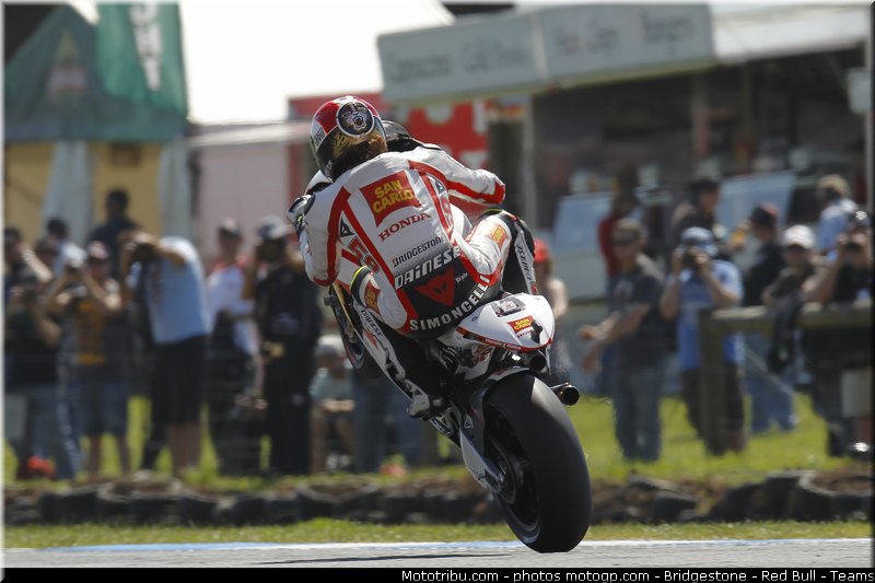 motogp_simoncelli_077_australie_philip_island_2011
