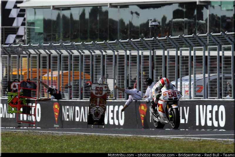 motogp_simoncelli_082_australie_philip_island_2011