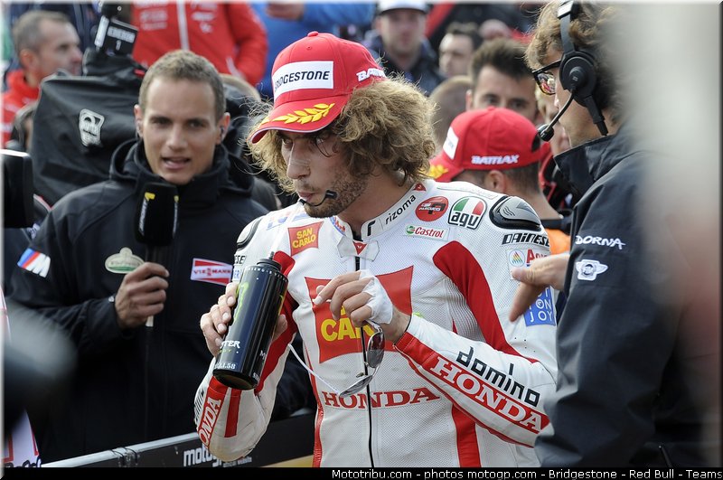 motogp_simoncelli_091_australie_philip_island_2011