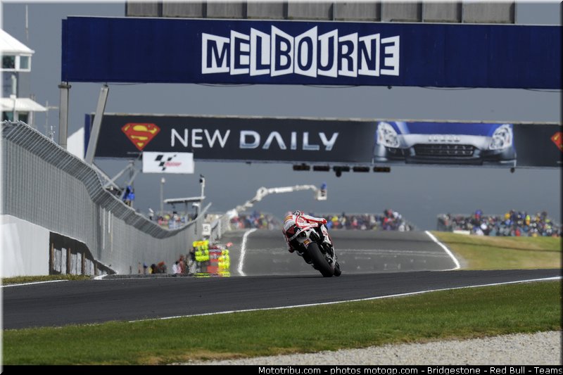 motogp_simoncelli_097_australie_philip_island_2011