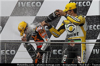 moto2_005_australie_philip_island_2011.jpg