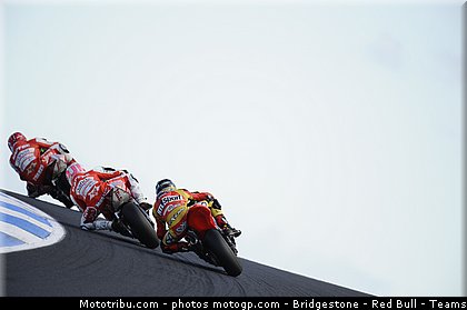 moto2_026_australie_philip_island_2011.jpg