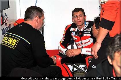moto2_bradl_009_australie_philip_island_2011.jpg