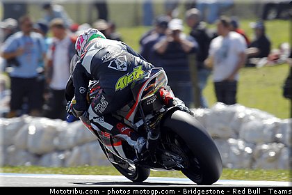moto2_espargaro_a_006_australie_philip_island_2011.jpg