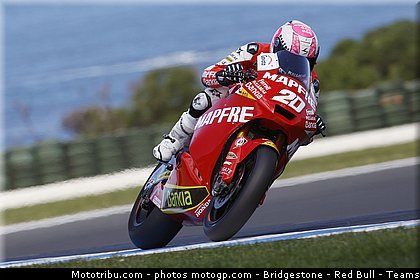 moto2_moreno_006_australie_philip_island_2011.jpg