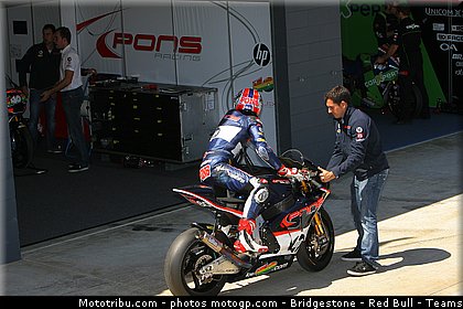 moto2_pons_004_australie_philip_island_2011.jpg