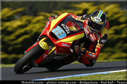 moto2_simeon_003_australie_philip_island_2011.jpg