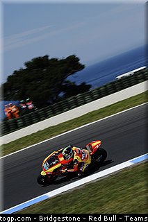 moto2_simeon_008_australie_philip_island_2011.jpg